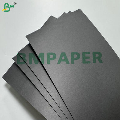 মসৃণ পৃষ্ঠ প্রিমিয়াম 250gsm 300gsm কালো কার্ডবোর্ড উপহার বাক্স এবং শক্ত প্যাকেজিং জন্য আদর্শ