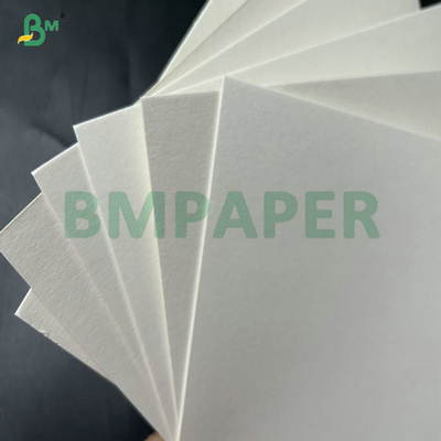 1 মিমি 1.5 মিমি বিশুদ্ধ সাদা রঙের শোষণকারী কোস্টার পেপার বিয়ার ম্যাট 70 x 100 সেমি
