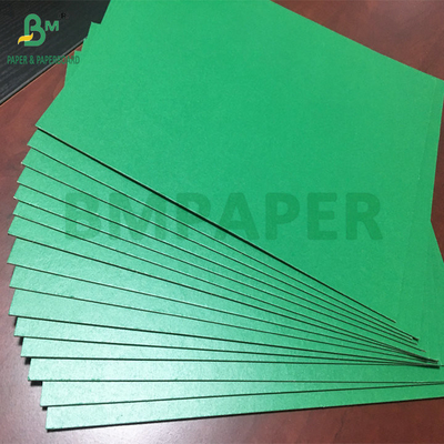 700 x 1000 মিমি 1.2 মিমি 1.5 মিমি সবুজ লেকযুক্ত কার্ডবোর্ড গ্রে ব্যাক সলিড কার্ডবোর্ড
