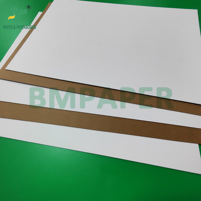 0.7 মিমি 590 গ্রাম ইলেকট্রনিক্স পণ্যের জন্য সাদা মুখের ক্রাফট বোর্ড প্যাকেজ 79 x 109 সেমি