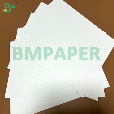 76 সেমি প্রস্থ 300 গ্রাম 320 গ্রাম সাদা বোর্ড ব্লু সেন্টার কার্ডের জন্য কাগজ