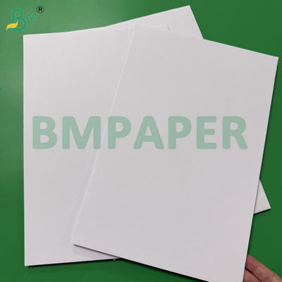 উভয় পক্ষের ম্যাট হোয়াইট আনকোটেড ই ফ্লুট গলভযুক্ত বোর্ড 140g+100g+140g