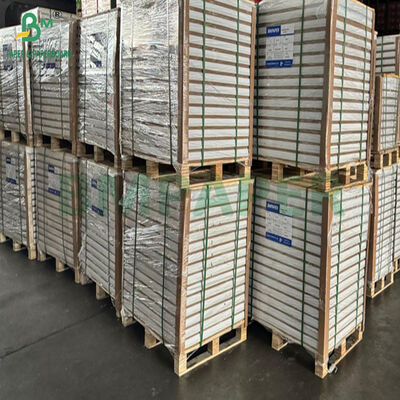 100 গ্রাম 130 গ্রাম 70 x 100 সেন্টিমিটার লেপ প্যাকেজ জন্য 1 পাশের সিলভার ধাতব কাগজ